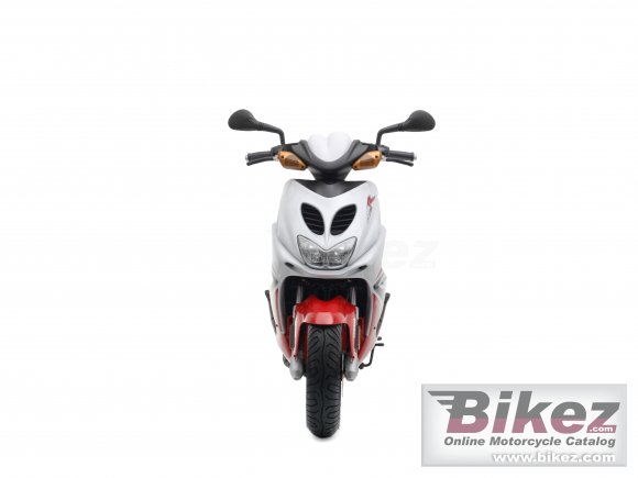 2008 Yamaha Aerox R photo